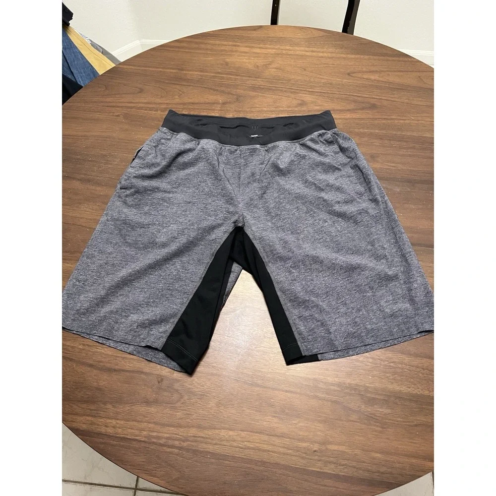 Lululemon Shorts Mens Large Gray License To Train 11